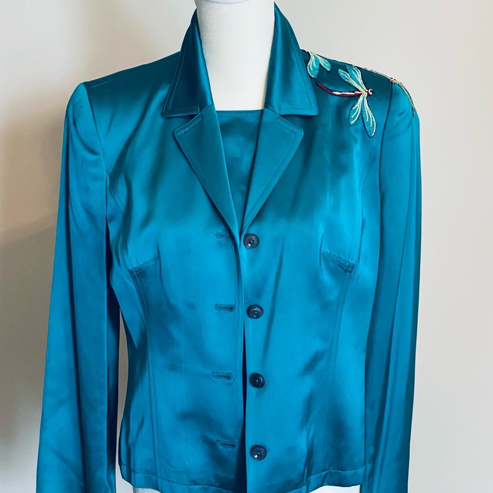 Dana Buchman - 3 piece suit